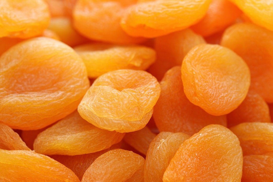 15 Health Benefits of Dried Apricots (and Nutrition Facts)