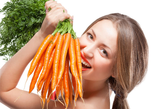 8 Benefícios para a saúde das cenouras