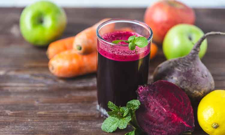 Drink this immunity-boosting detox drink every morning to stay healthy