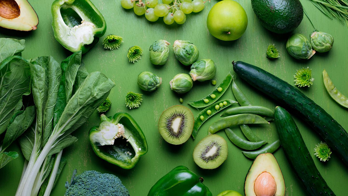 The Greens Guide: Which Leafy Green Is Really the Healthiest?